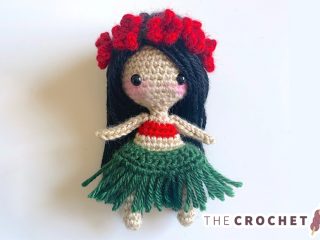 Hula Hula Crochet Girl || thecrochetspace.com