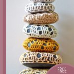 Inspired Crocheted Sea Stones. Stacked stones which are covered in a crocheted lace effect. || thecrochetspace.com