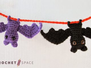 Itsy Bitsy Crochet Bat || thecrochetspace.com