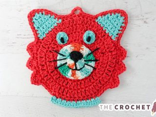 Kitty Kat Crochet Potholder || thecrochetspace.com