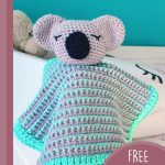 Koala Crochet Snuggle Blanket || thecrochetspace.com