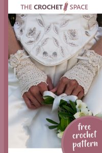 lace crocheted fingerless bridal gloves || editor