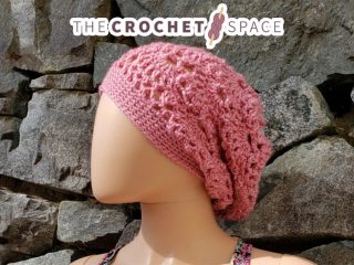 Lacy Slouchy Crochet Beanie || thecrochetspace.com