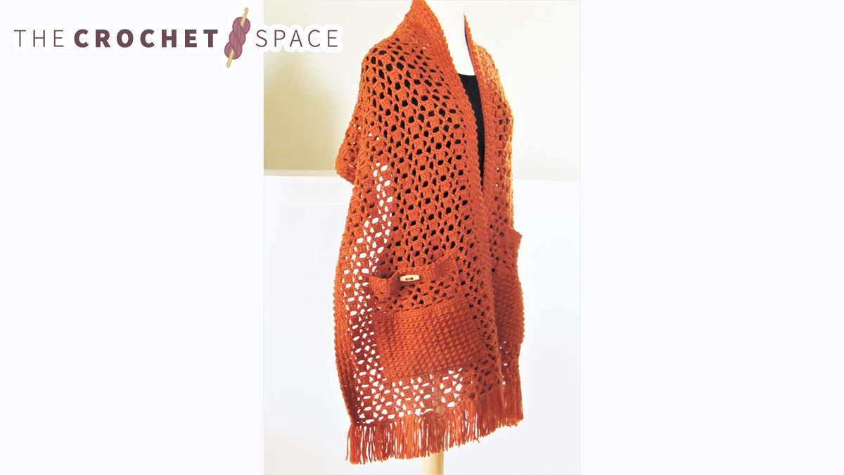 Light Crochet Pocket Shawl || The Crochet Space