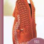Light Crochet Pocket Shawl. Image of shawl drape over fashion dummy || thecrochetspace.com