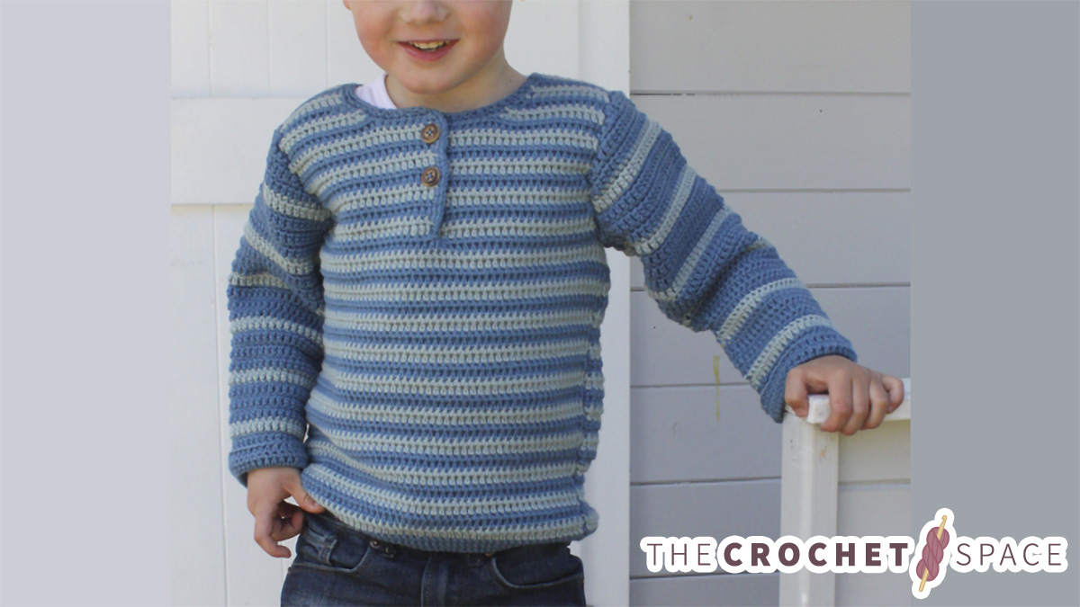 Little Oliver Crocheted Striped Sweater || thecrochetspace.com