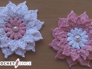 Lovely Crocheted Flower || thecrochetspace.com