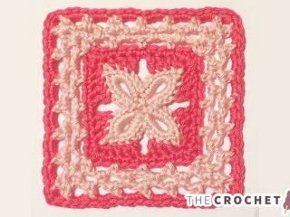 Lucious Lace Crochet Square || thecrochetspace.com