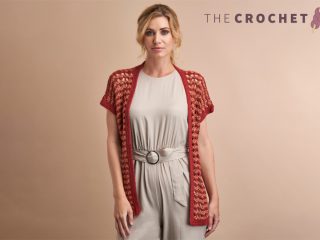 Luz Light Crochet Jacket || thecrochetspace.com