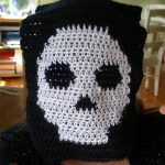 Manly Skull Crocheted Scarf . Black scarf with a white scull close up || thecrochetspace.com