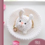 Mini Amigurumi Ring Holder. Bunny ring dish holder || thecrochetspace.com