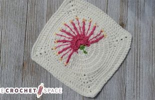 Mimosa Flower Crochet Square || thecrochetspace.com