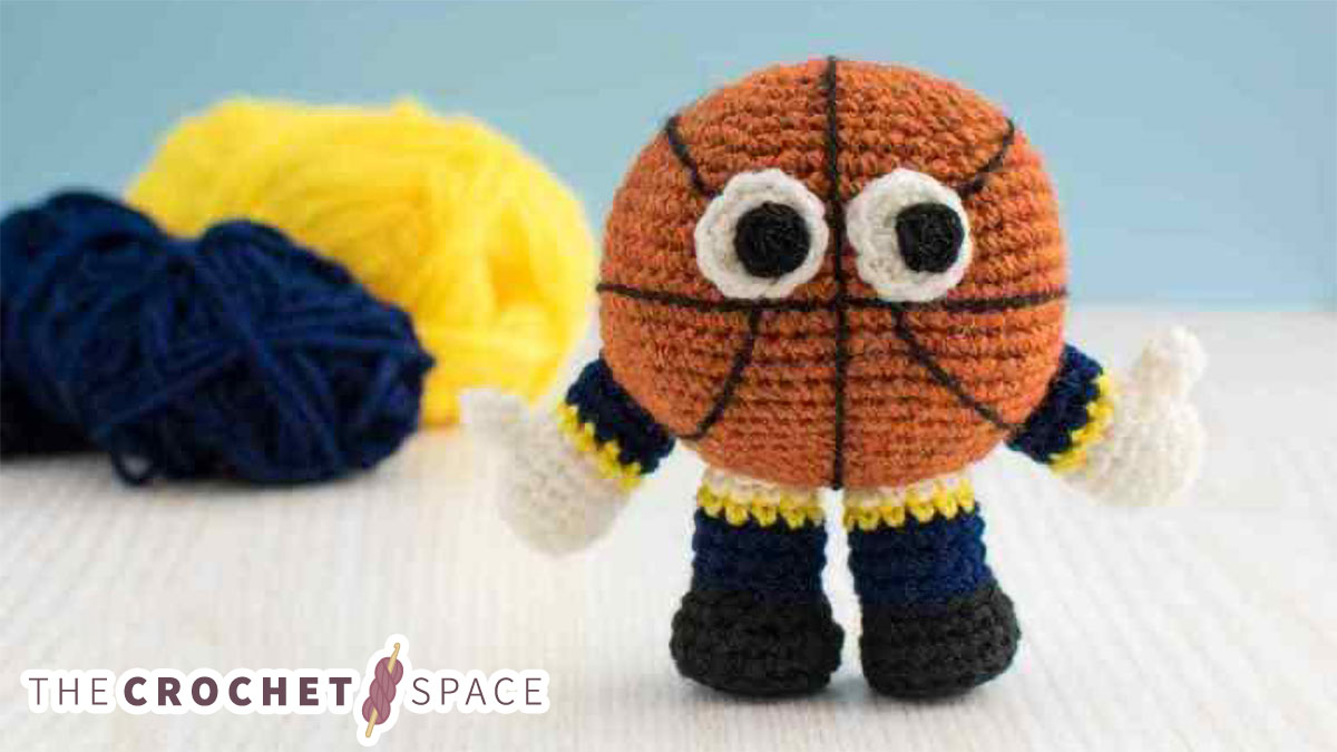 Mini Crochet Basketball Mascot || The Crochet Space