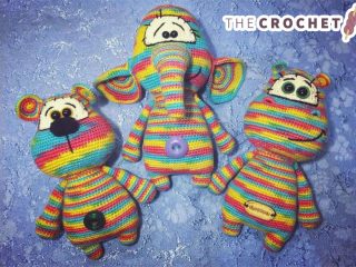 Playtime Crochet Rainbow Hippo || thecrochetspace.com