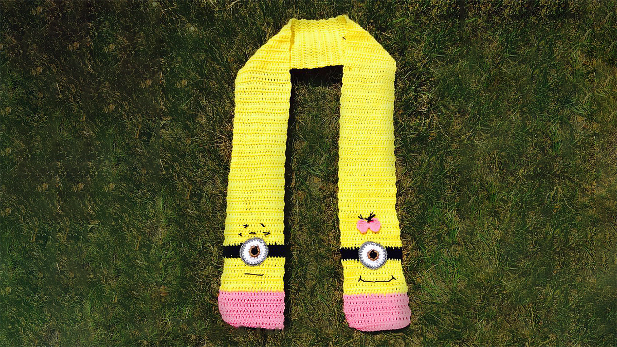 minion crocheted super scarf || editor