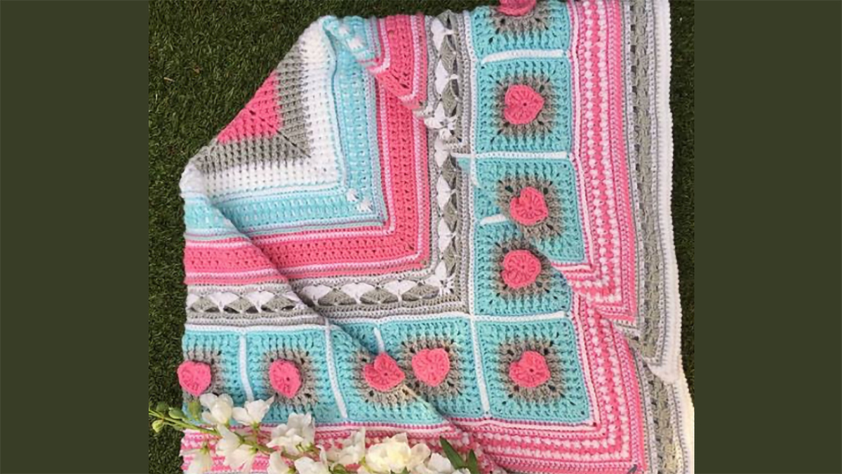 neave crocheted baby blanket || editor