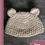 Newborn Crocheted Bear Hat || thecrochetspace.com