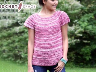 Perfectly Pink Crochet Tee || thecrochetspace.com