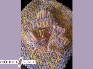 Picot Shell Bordered Crocheted Baby Blanket || thecrochetspace.com