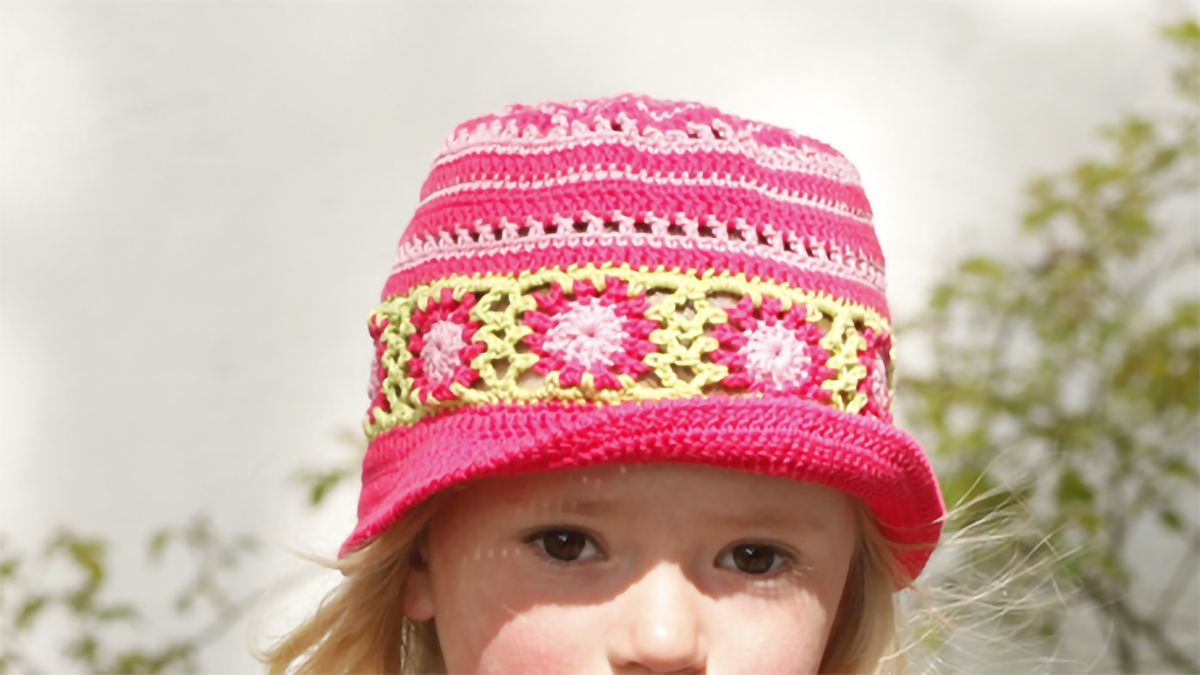 precious berries crocheted hat || editor