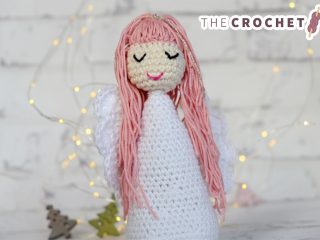 Pretty Crochet Snow Angel || thecrochetspace.com