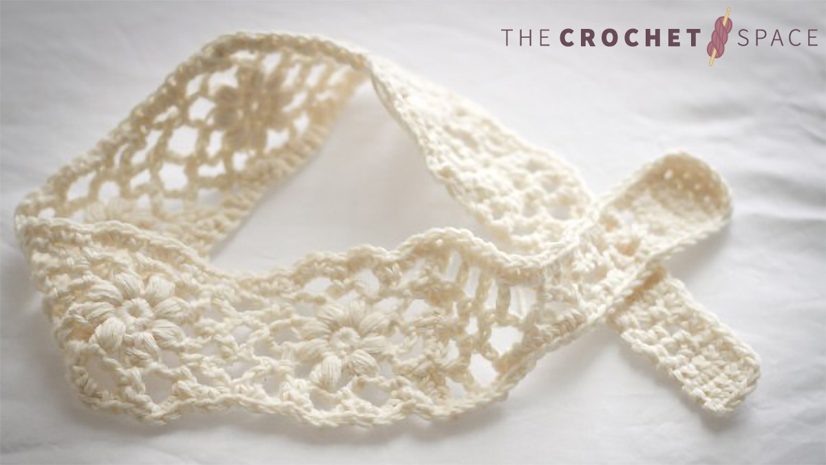 Puff Crochet Flower Motif || thecrochetspace.com