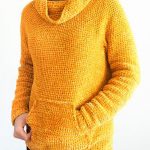 Purely Plush Crochet Sweatshirt . Hands in double front pockets || thecrochetspace.com