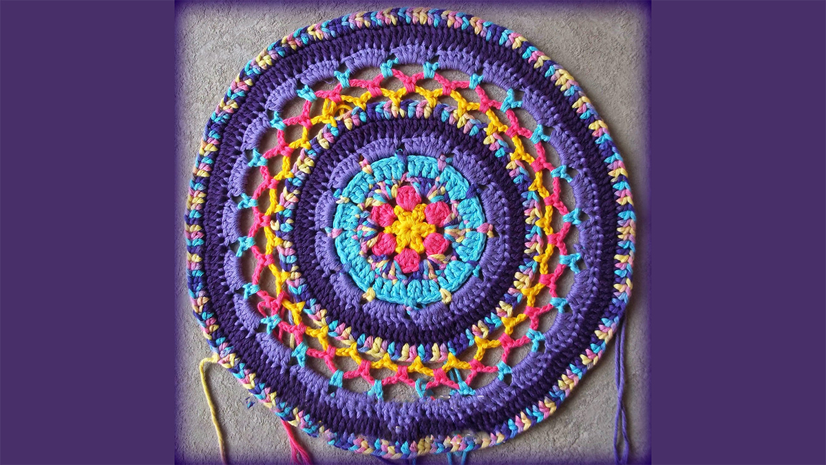 rainbow vermicelli crocheted coasters || editor