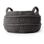 Richly Round Crochet Basket. Large, strong basket with a handle either side || thecrochetspace.com