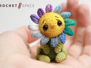 Sad Little Crochet Sunflower || The Crochet Space