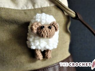 Sally Sheep Crochet Brooch || thecrochetspace.com