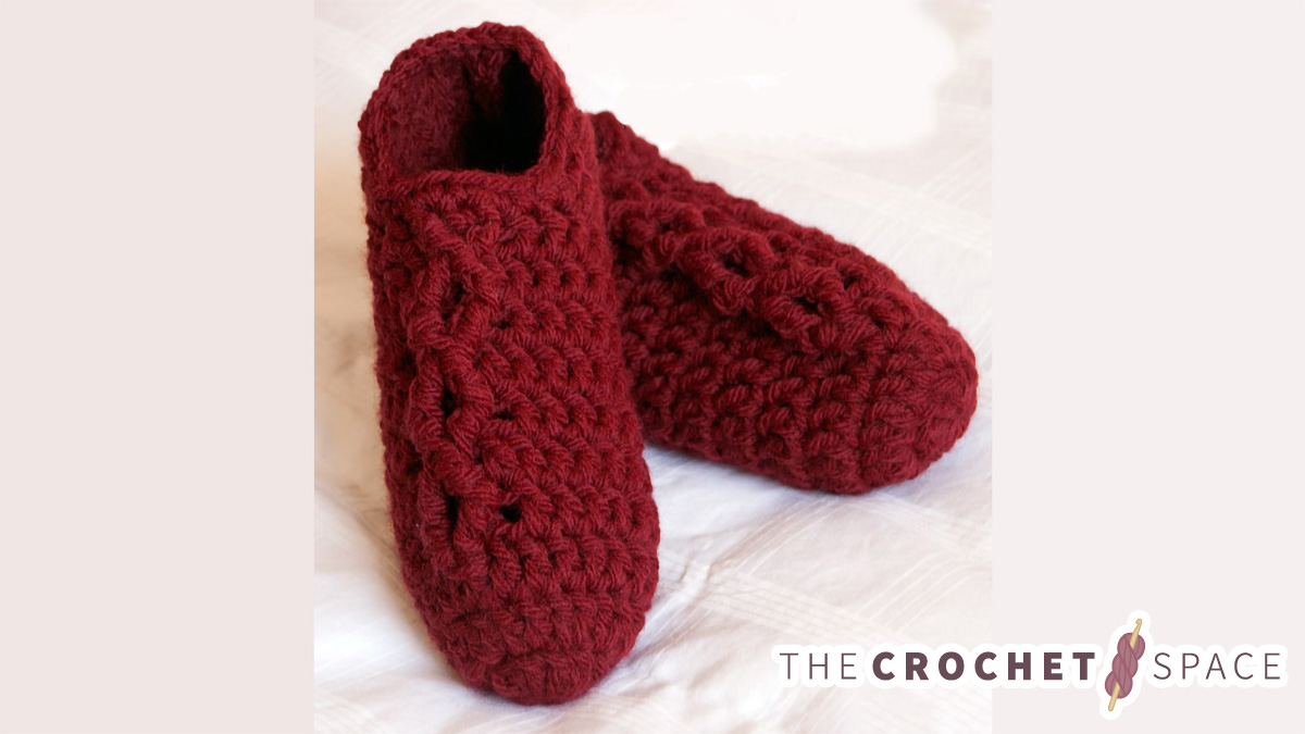 Simple Chunky Cable Crocheted Slippers