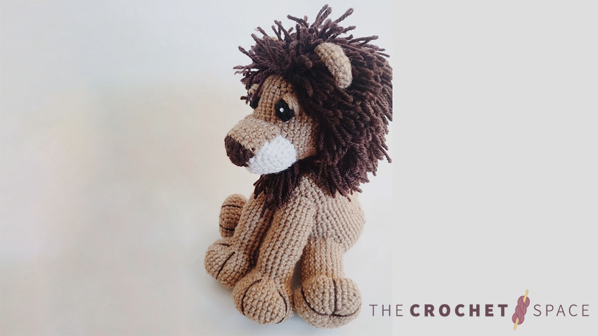 Simple Crochet Leo Lion || thecrochetspace.com