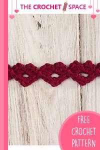 Simple Crocheted Heart Headband. Individual red hearts crocheted as a headband || thecrochetspace.com