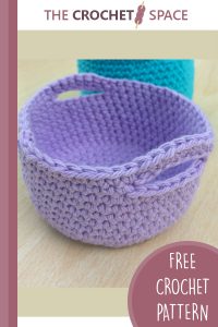 simple crocheted mini baskets || editor