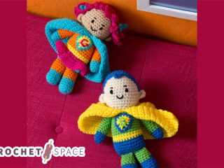 Smashing Crochet Super Hero Toys || thecrochetspace.com