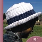St.Tropez Crochet Hat. White hat with blue stripe || thecrochetspace.com