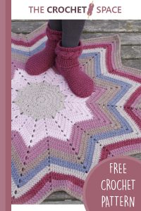 starlet rose crocheted rug || editor