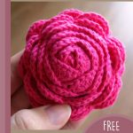 Stunning Crocheted 3D Rose. 1x bright pink, layered, rose || thecrochetspace.com