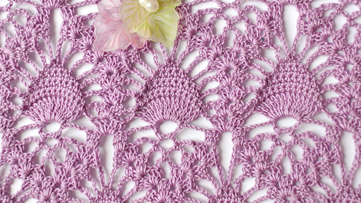 Stunning Crocheted Lace Pineapple Stitch