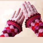 Stylish Crocheted Catherine Wrist Warmers. Display of both writs warmers. Very ornate || thecrochetspace.com