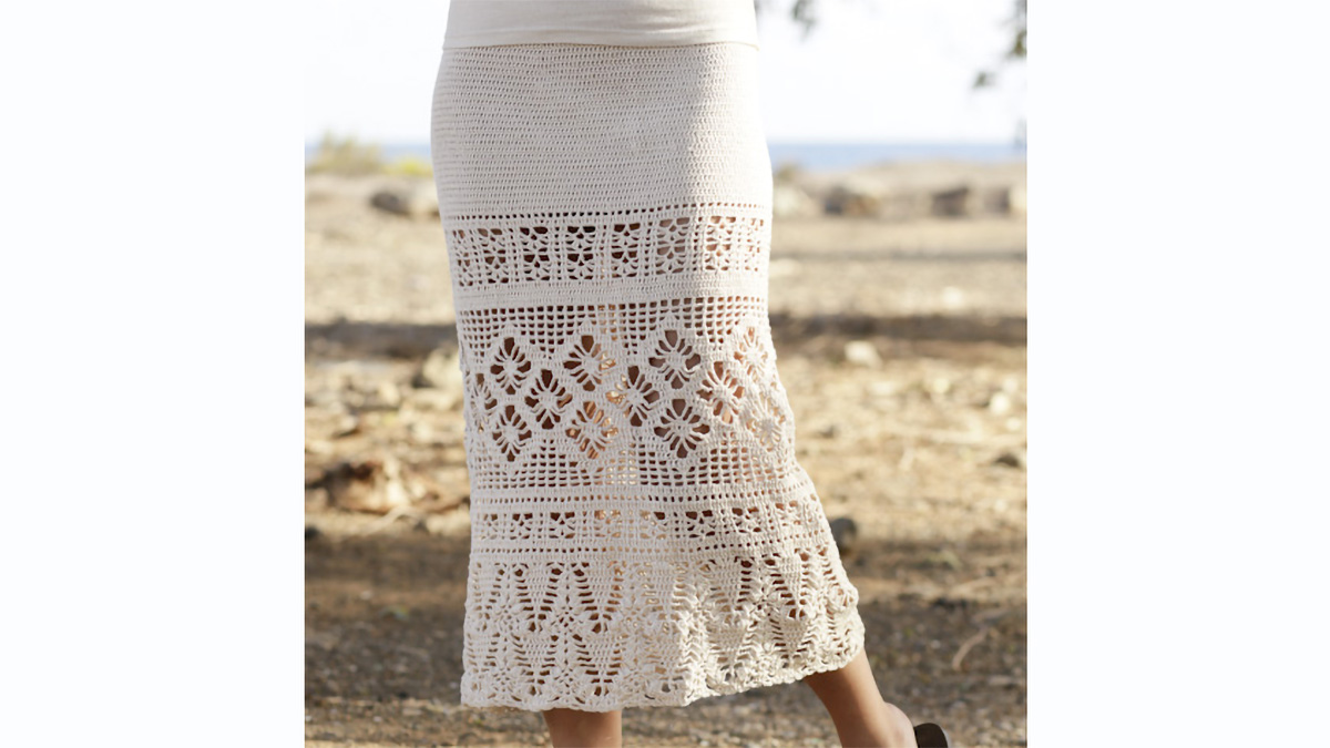 summer escape crocheted skirt || editor