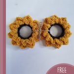 Summer Sunflower Crochet Garland . 2x sunflowers side by side || thecrochetspace.com