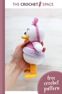 super cute crocheted webby duck || editor