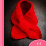 Sweet Heart Crocheted Scarf . Bright red scarf || thecrochetspace.com