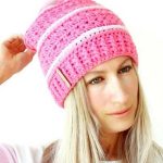 Sweetest Pea Crochet Slouch. Image of woman wearing hat || thecrochetspace.com