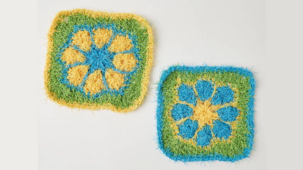 tropical flower crocheted scrubby || editor