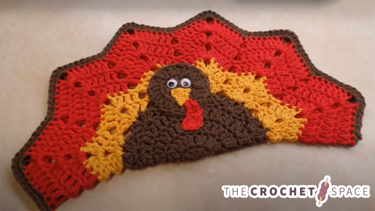 Turkey Crocheted Place Mat || thecrochetspace.com