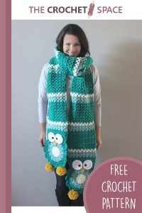 turquoise crochet owl super scarf || https://thecrochetspace.com