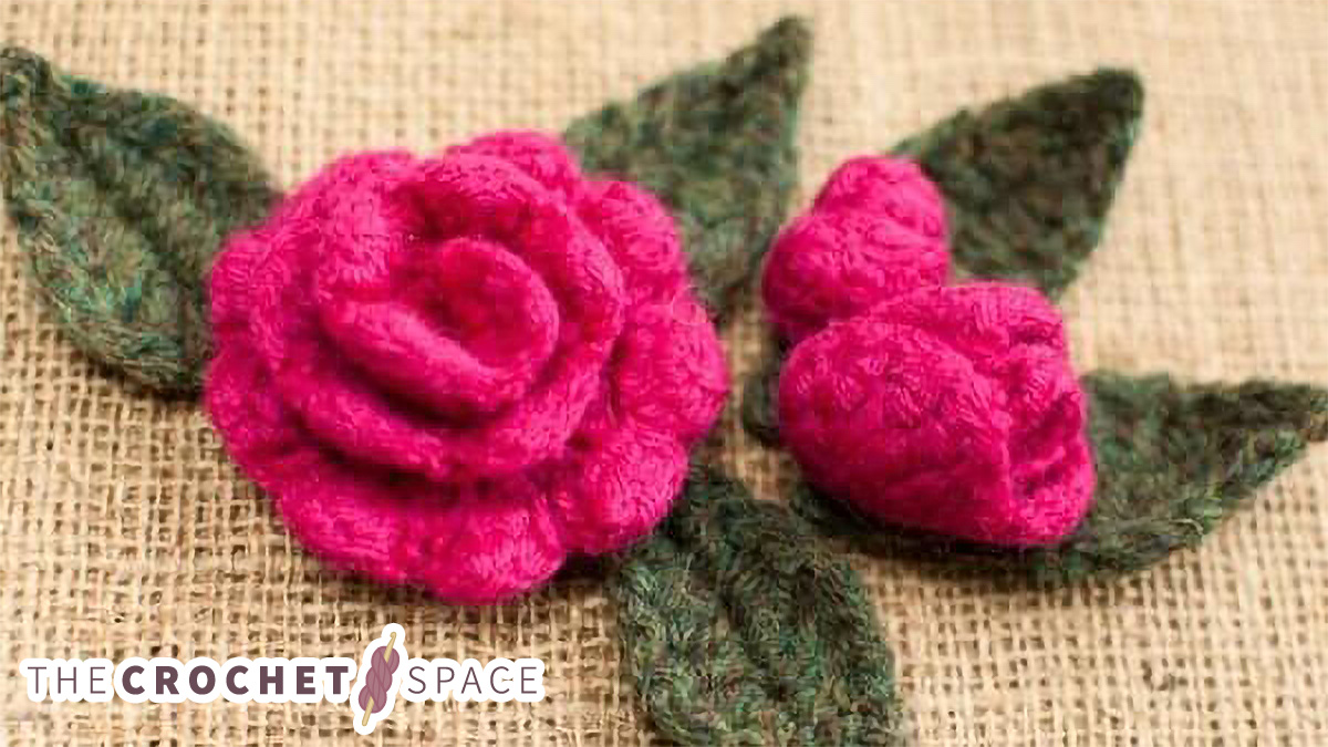 Versatile Crocheted Rosebud And Leaf || thecrochetspace.com